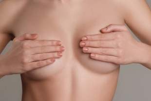 Brustvergrößerung in Istanbul – natürliche Ergebnisse mit Dr. Hakkı Izmirli