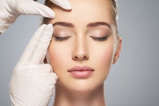 Yüz Estetiği - Alın Germe